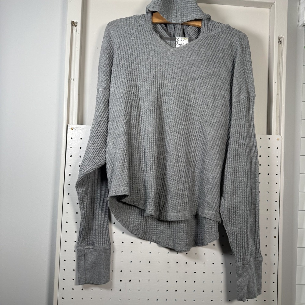 OFFLINE by Aerie Sweater Womens M Gray Waffle Knit Hooded Hi-Low Hem Thumbholes - Picture 4 of 13